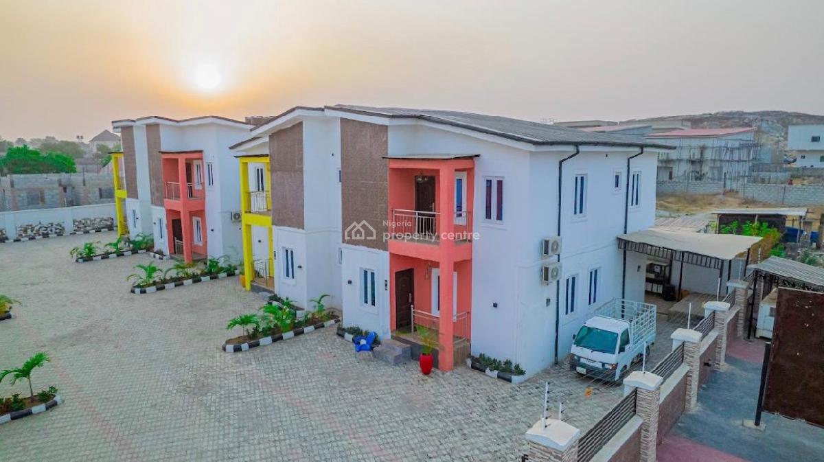 3 Bedrooms Terrace, Plot 3124, Jedo Estate Road, After Dunamis Church, Lugbe District, Abuja, Terraced Duplex Short Let