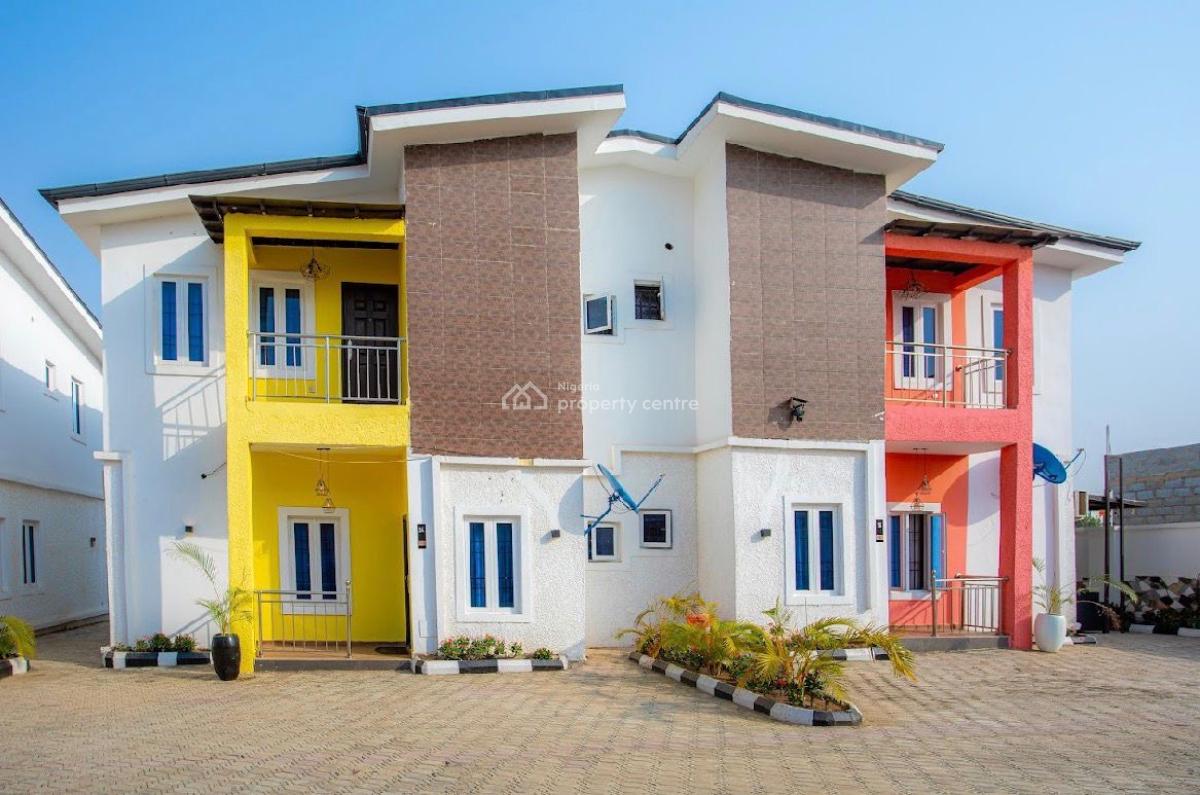 3 Bedrooms Terrace, Plot 3124, Jedo Estate Road, After Dunamis Church, Lugbe District, Abuja, Terraced Duplex Short Let