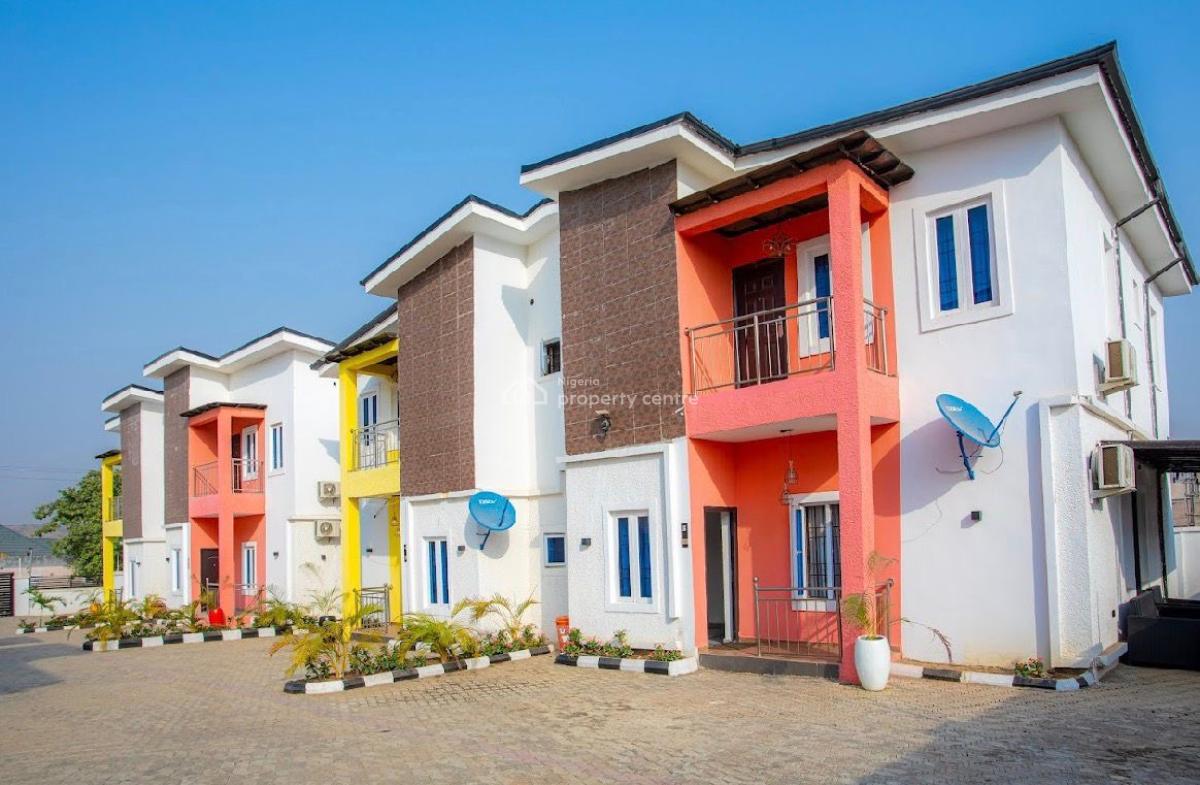 3 Bedrooms Terrace, Plot 3124, Jedo Estate Road, After Dunamis Church, Lugbe District, Abuja, Terraced Duplex Short Let