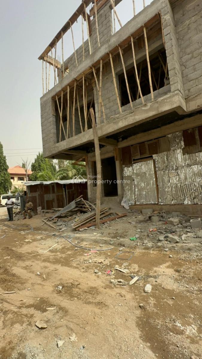 5bedroom Semi-detached Duplex with Bq, Gwarinpa Main, Gwarinpa, Abuja, Semi-detached Duplex for Sale