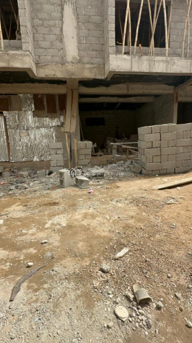 5bedroom Semi-detached Duplex with Bq, Gwarinpa Main, Gwarinpa, Abuja, Semi-detached Duplex for Sale