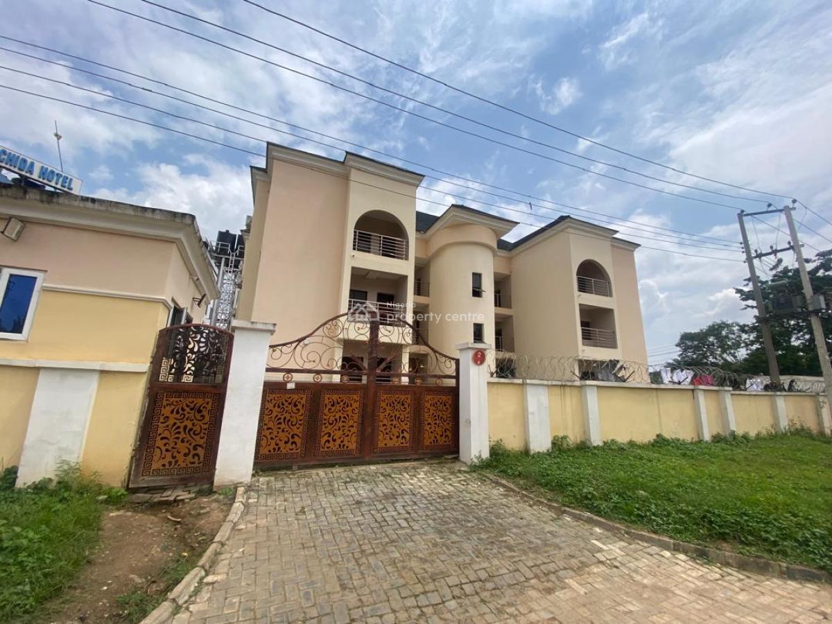 Spacious 4 Bedroom Flat, By Force Head Qtrs / Stratton Hotel, Asokoro District, Abuja, Flat / Apartment for Rent