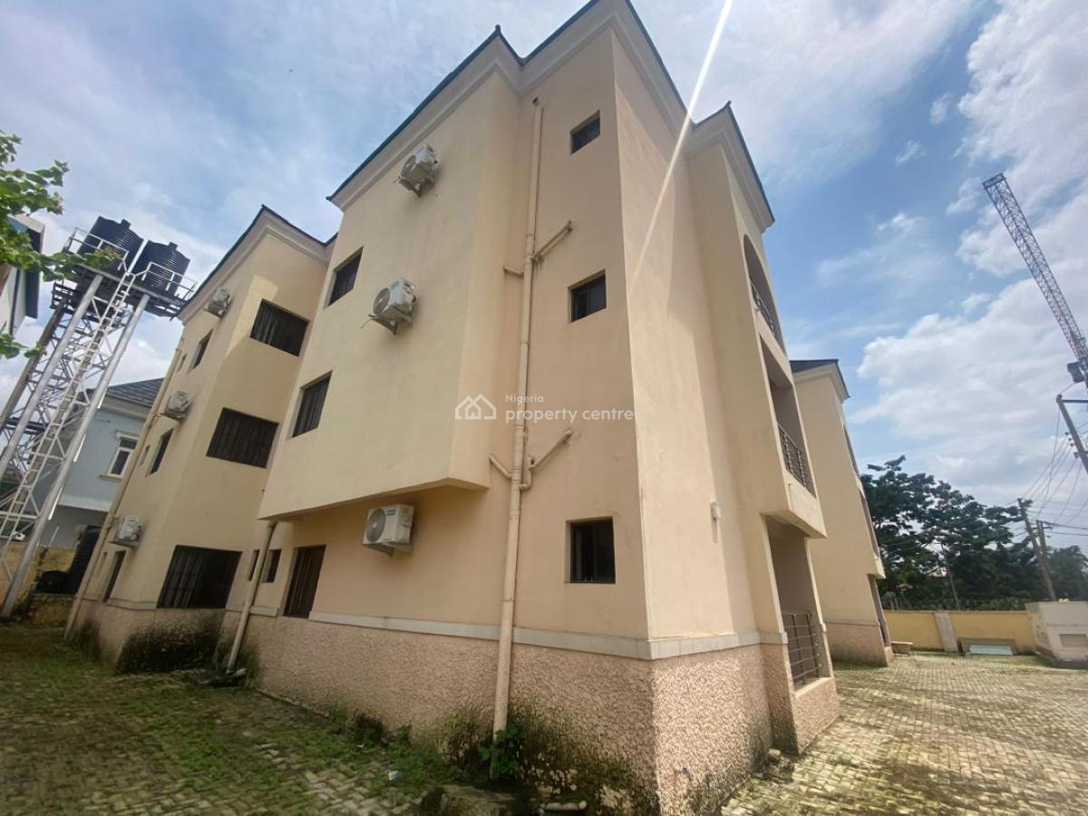 Spacious 4 Bedroom Flat, By Force Head Qtrs / Stratton Hotel, Asokoro District, Abuja, Flat / Apartment for Rent