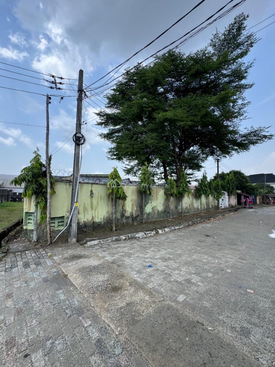 Spacious 5 Bedrooms Bungalow + 4 Units Bq Sitting on 2 Plots, Badore, Ajah, Lagos, Detached Bungalow for Sale