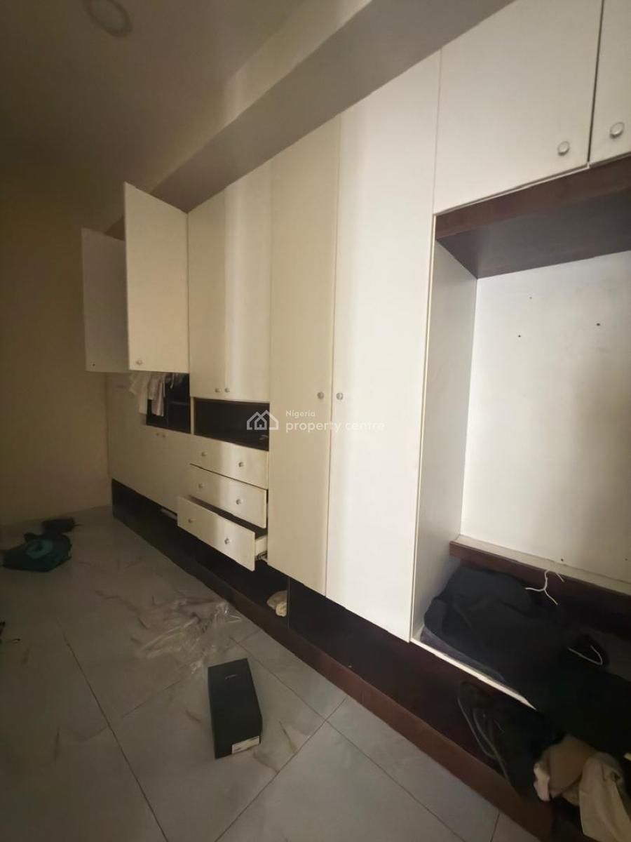 Luxury 4 Bedroom Terrace with Bq, Lekki Phase 1, Lekki, Lagos, Flat / Apartment for Rent