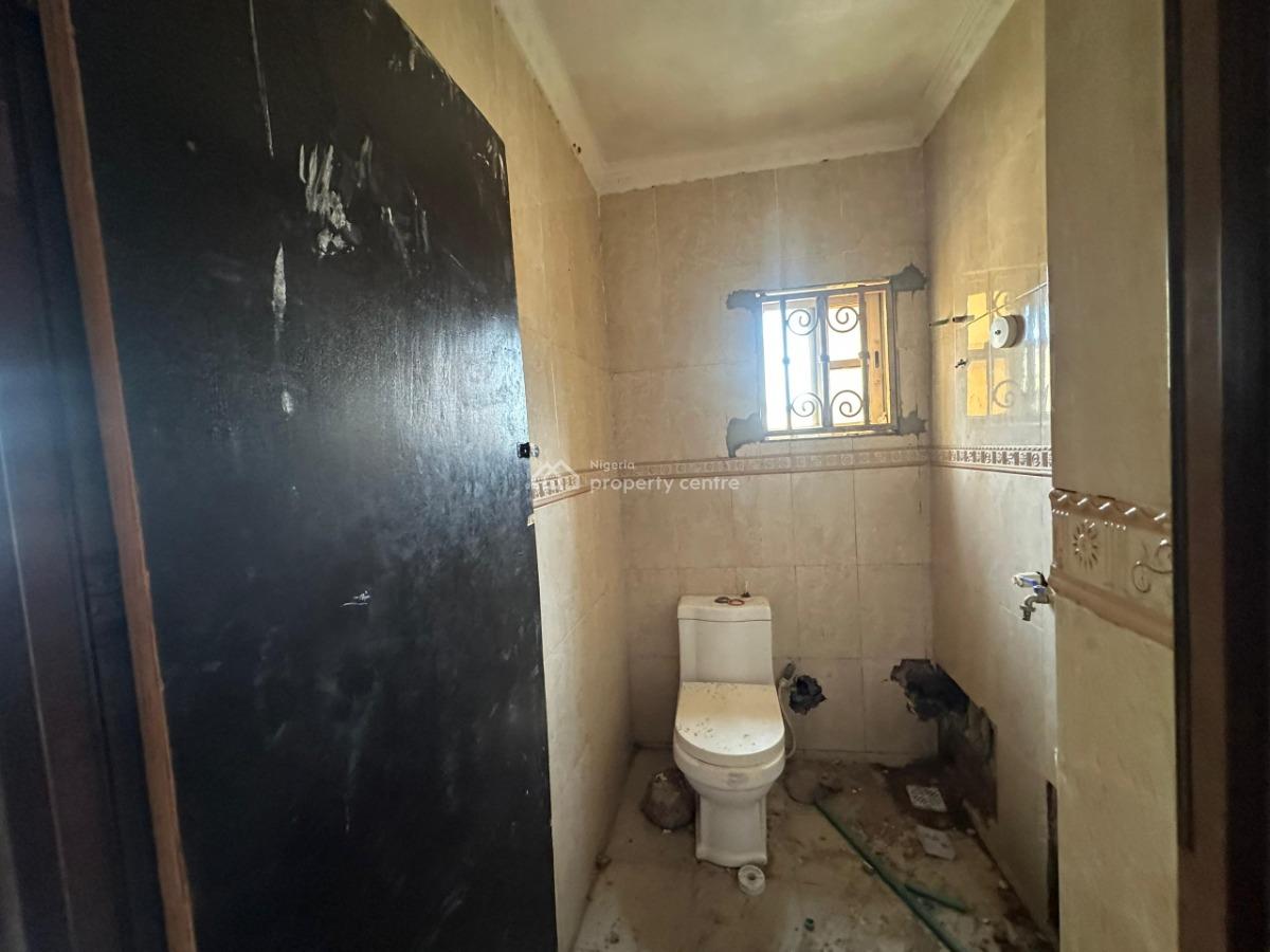 3 Bedroom Flat, Off International Airport Road Ajao Estate, Isolo, Lagos, Office Space for Rent