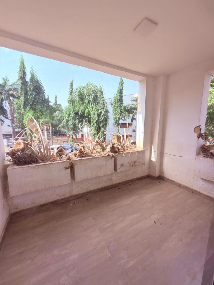 Beautiful 3 Bedroom Flat with Bq, Ademola Adetukunbo Crescent, Wuse 2, Abuja, Flat / Apartment for Rent