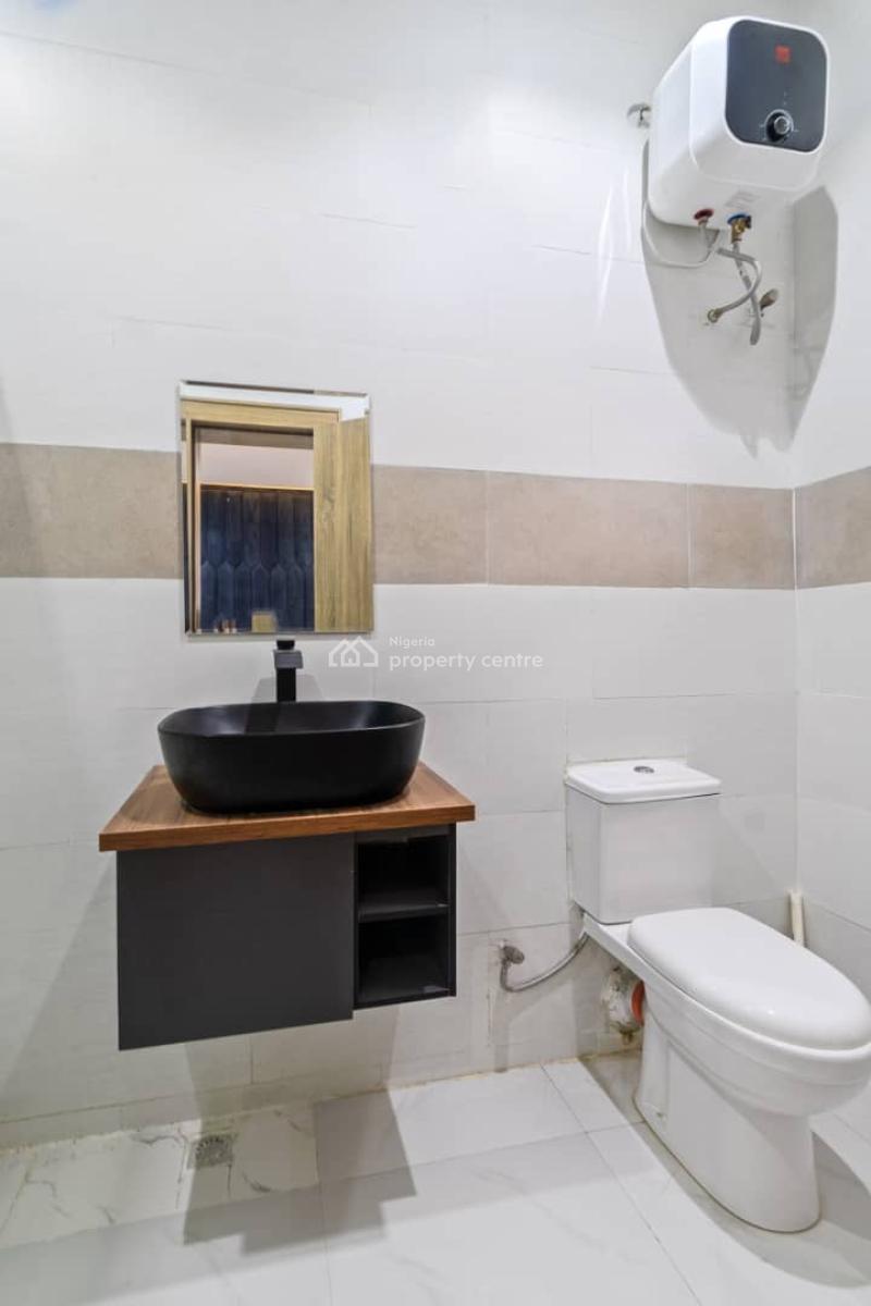 2 Bedrooms Self-compound with a Private Garden Setting, Swimming, Victoria Island (vi), Lagos, Flat / Apartment Short Let