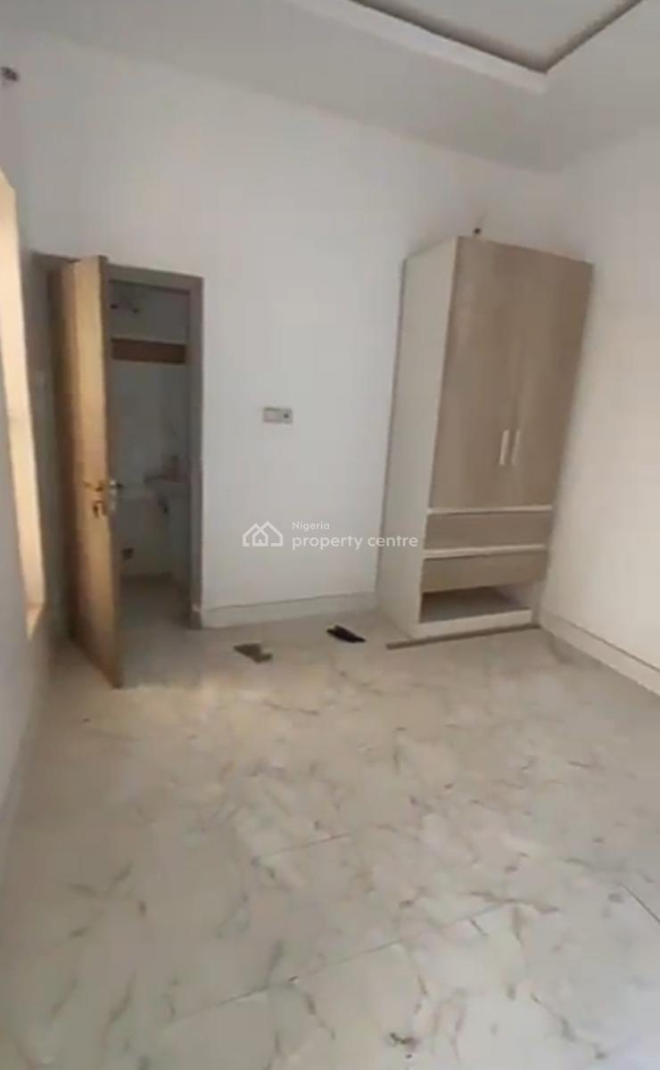 Spacious Upstairs Bedroom Inside a Shared Duplex{ Video }, Ikota Villa Gra, Ikota, Lekki, Lagos, Self Contain (single Rooms) for Rent