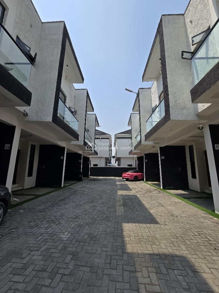 3bedroom Terrace in Ikota, Ikota, Ikota, Lekki, Lagos, Terraced Duplex for Sale