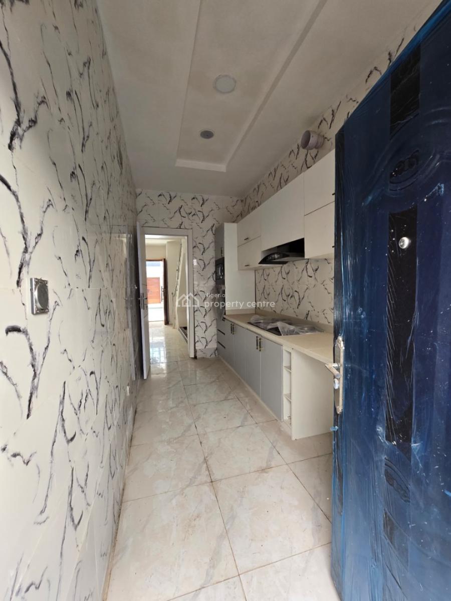 3bedroom Terrace in Ikota, Ikota, Ikota, Lekki, Lagos, Terraced Duplex for Sale