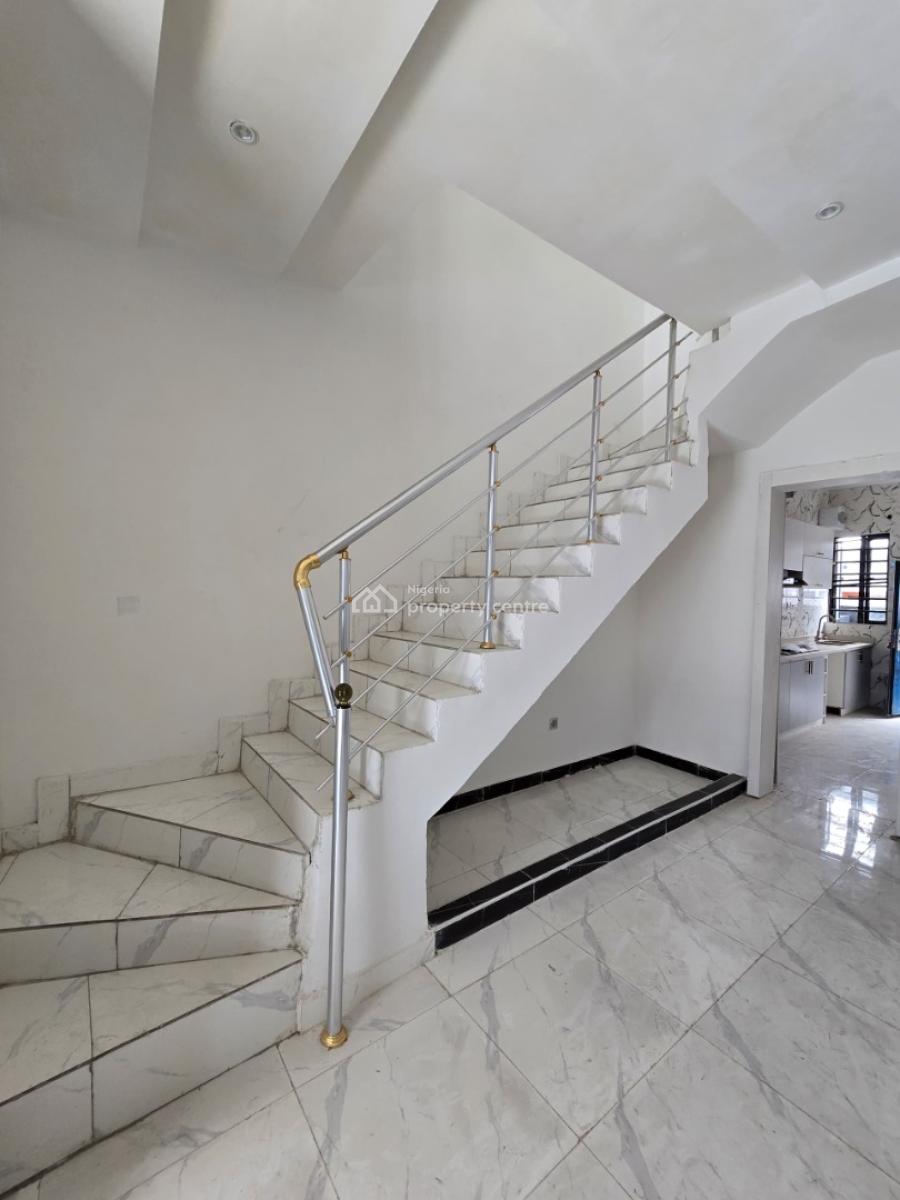 3bedroom Terrace in Ikota, Ikota, Ikota, Lekki, Lagos, Terraced Duplex for Sale