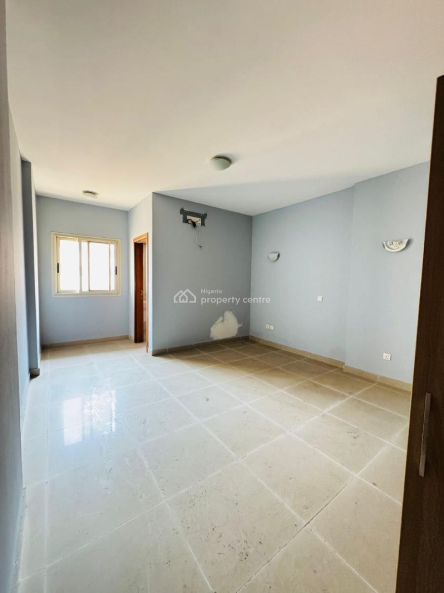 Fully Serviced Neatly Used  Spacious 3 Bedroom Flat, Belavusta, Banana Island, Ikoyi, Lagos, Flat / Apartment for Rent