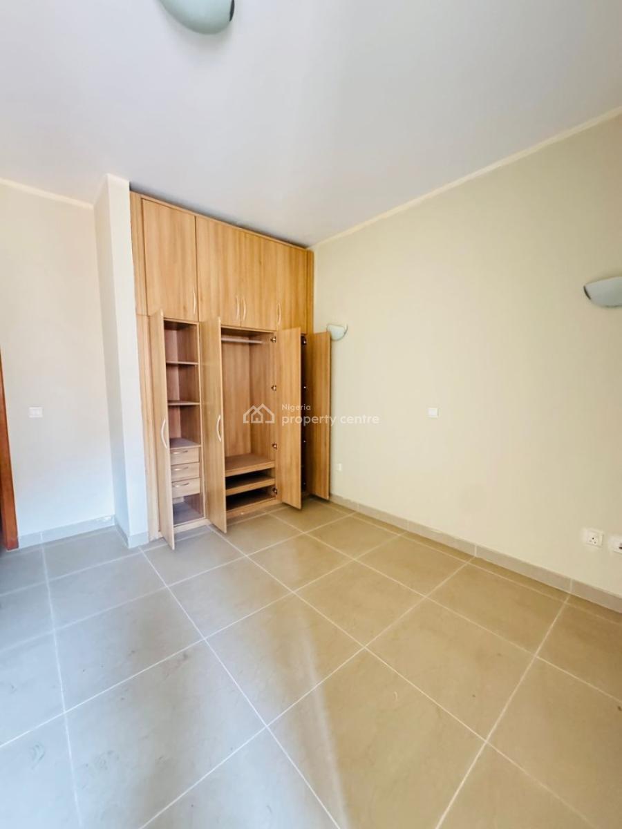 Fully Serviced Neatly Used  Spacious 3 Bedroom Flat, Belavusta, Banana Island, Ikoyi, Lagos, Flat / Apartment for Rent