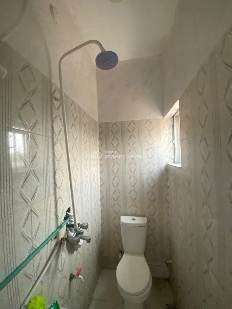 Standard Two Bedroom Apartment, Hope Ville Estate Opposite Hot Bread, Sangotedo, Ajah, Lagos, Flat / Apartment for Rent