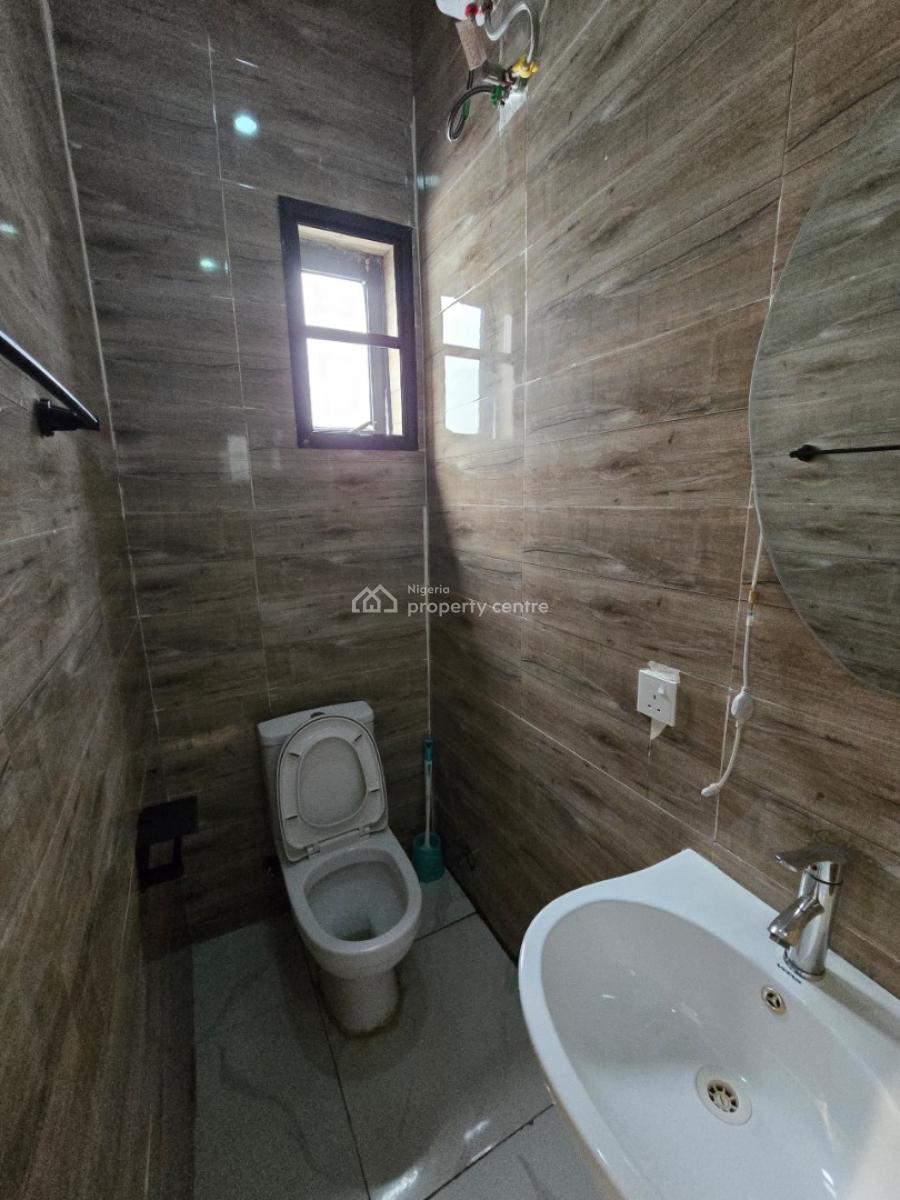 4bedroom Terrace Duplex in Orchid, Orchid Road, Lafiaji, Lekki, Lagos, Terraced Duplex for Sale