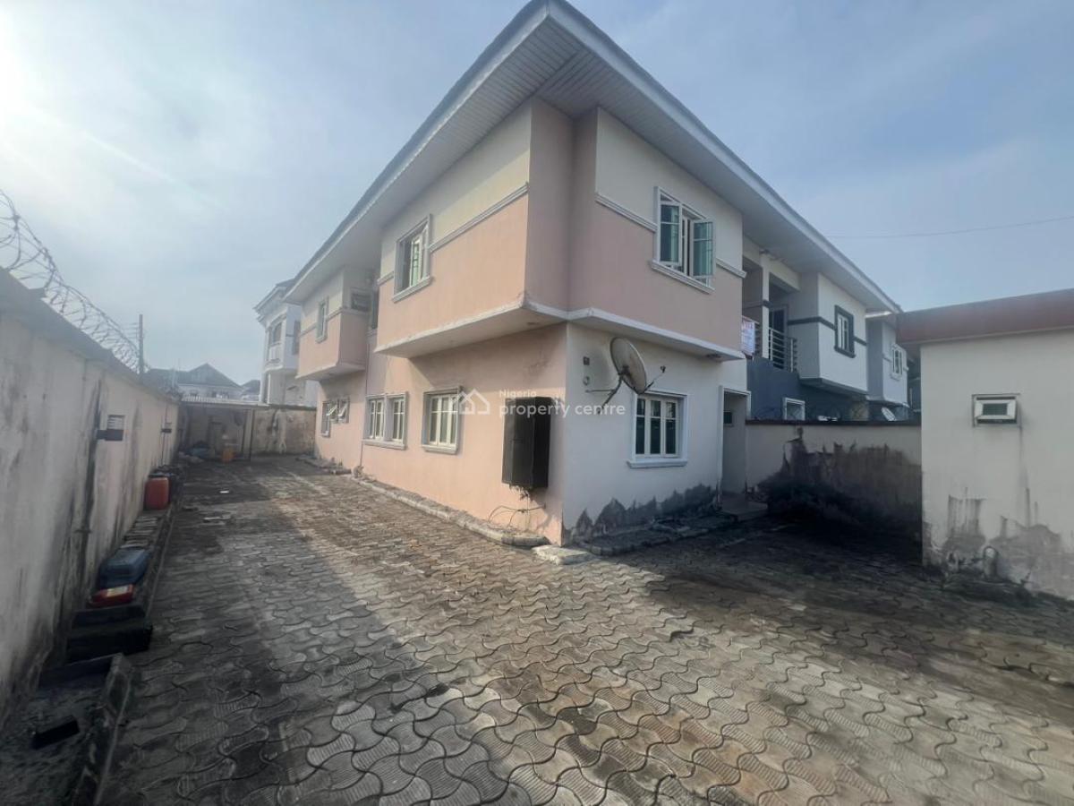 Self Compound 4 Bedroom Semi-detached Duplex with Bq, Chevron, Lekki, Lagos, Semi-detached Duplex for Rent