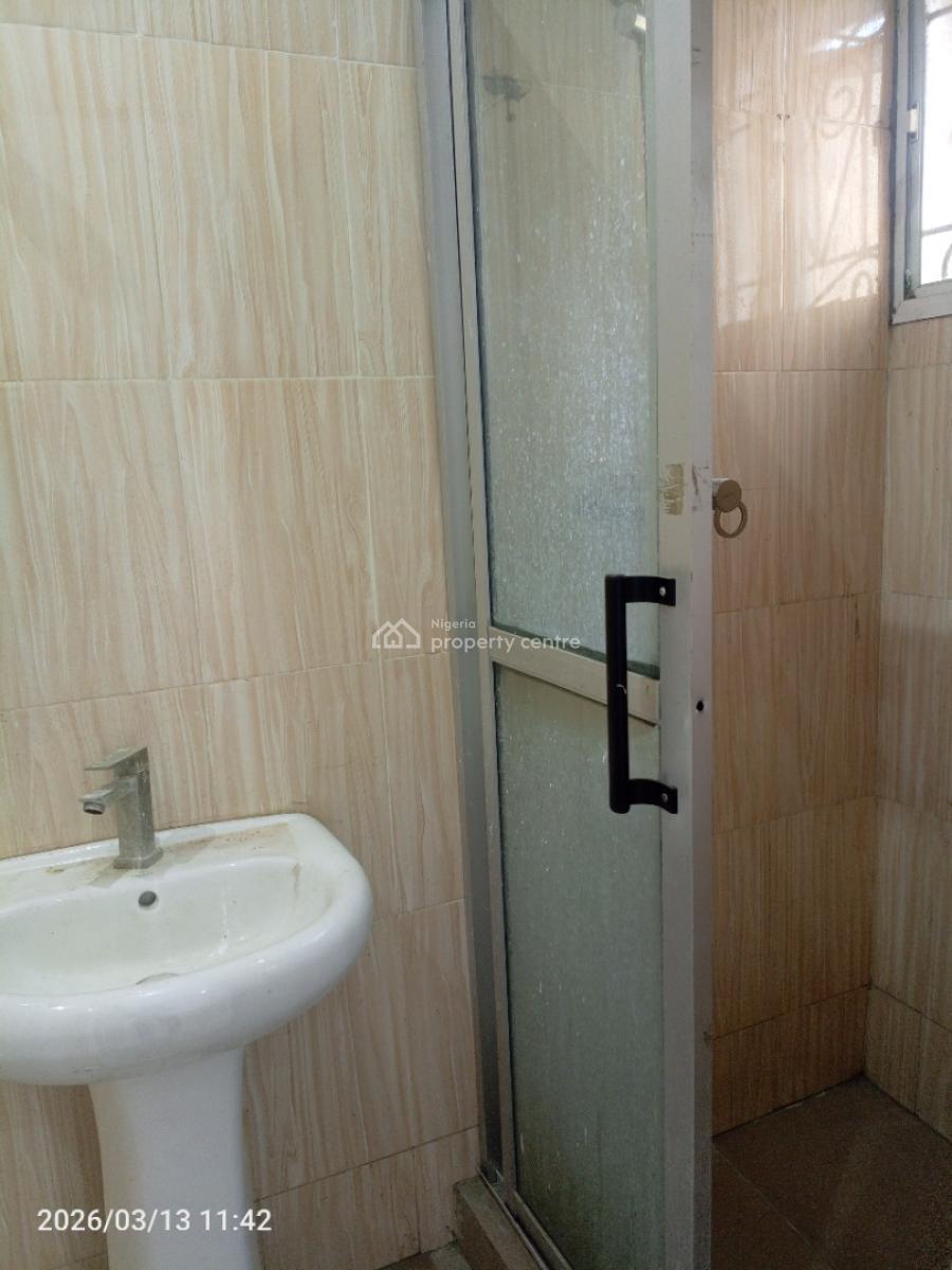 3 Bedroom Luxurious Upstair Flat, Thomas Estate, By Eco Bank Addo Road, Ajiwe, Ajah, Lagos, Flat / Apartment for Rent