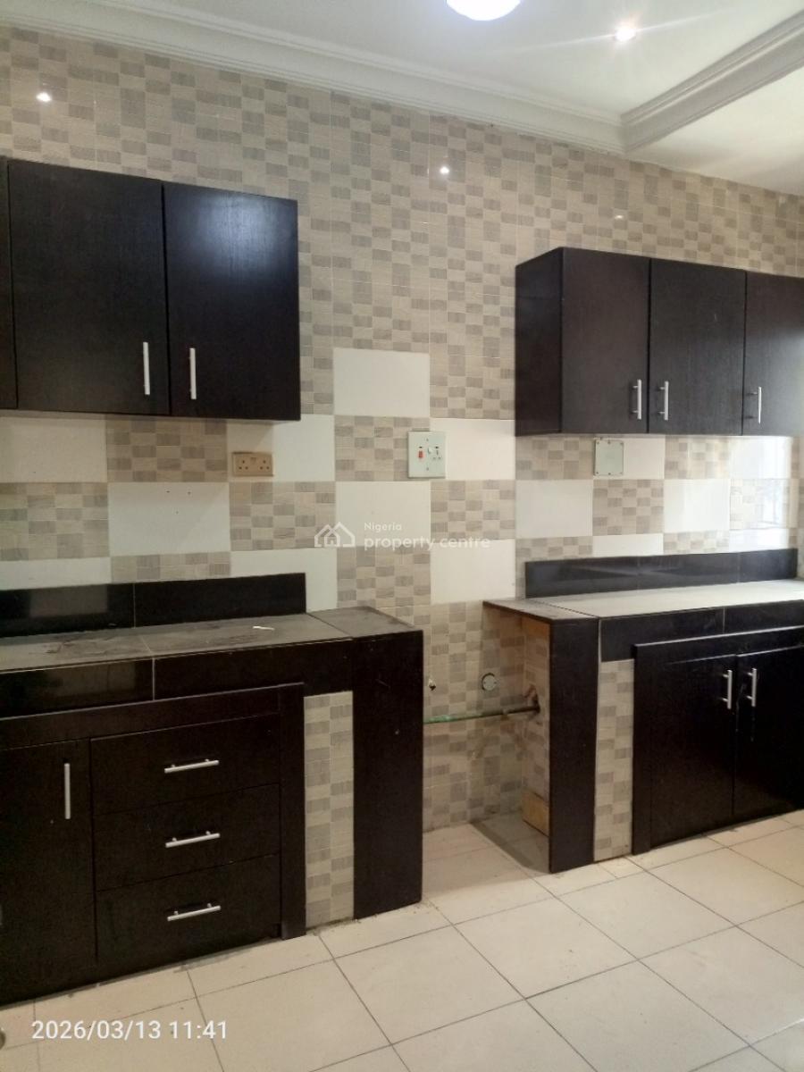 3 Bedroom Luxurious Upstair Flat, Thomas Estate, By Eco Bank Addo Road, Ajiwe, Ajah, Lagos, Flat / Apartment for Rent