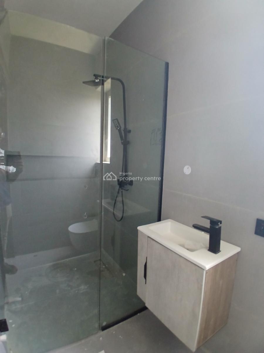 Tastefully Finished and Newly Built and Serviced with 24/7 Power Supply, Lekki Phase 1, Lekki, Lagos, Flat / Apartment for Rent