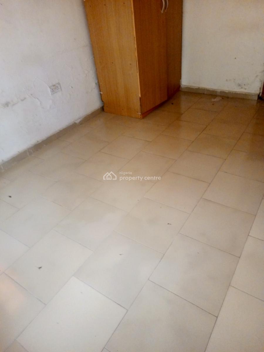 a Room Shared Apartment, Ira Nla Through Alasia, Off Aja-sangotedo Road, Ajah, Lagos, Self Contain (single Rooms) for Rent
