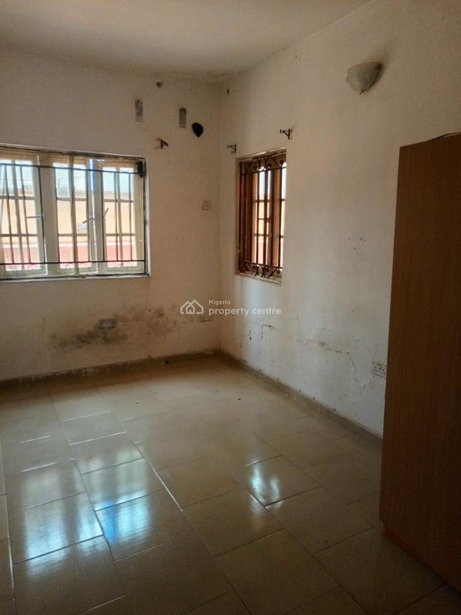 a Room Shared Apartment, Ira Nla Through Alasia, Off Aja-sangotedo Road, Ajah, Lagos, Self Contain (single Rooms) for Rent