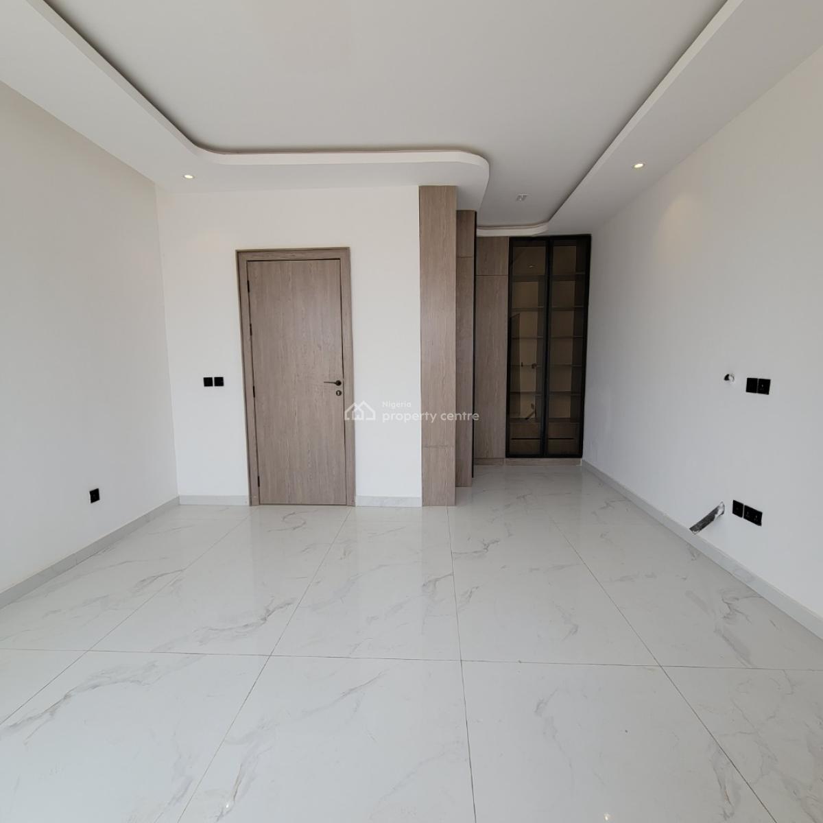 Exquisite 2bedroom Apartment with an Elevator,gym and Pool, Lekki Phase 1, Lekki, Lagos, Flat / Apartment for Sale