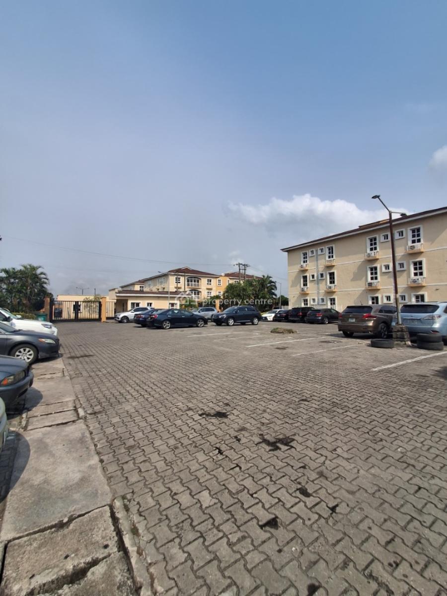 Fully Serviced 3 Bedroom Flat with 24hours Power, Milverton Estate, Jakande, Lekki, Lagos, Flat / Apartment for Rent