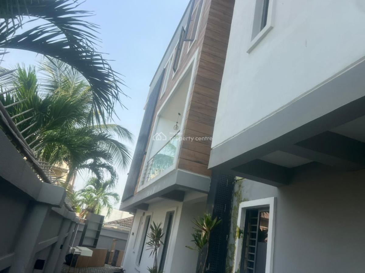 Self Compound 4 Bedroom Semi Detached Duplex with a Room Bq, Lekki Phase 1, Lekki, Lagos, Semi-detached Duplex for Rent