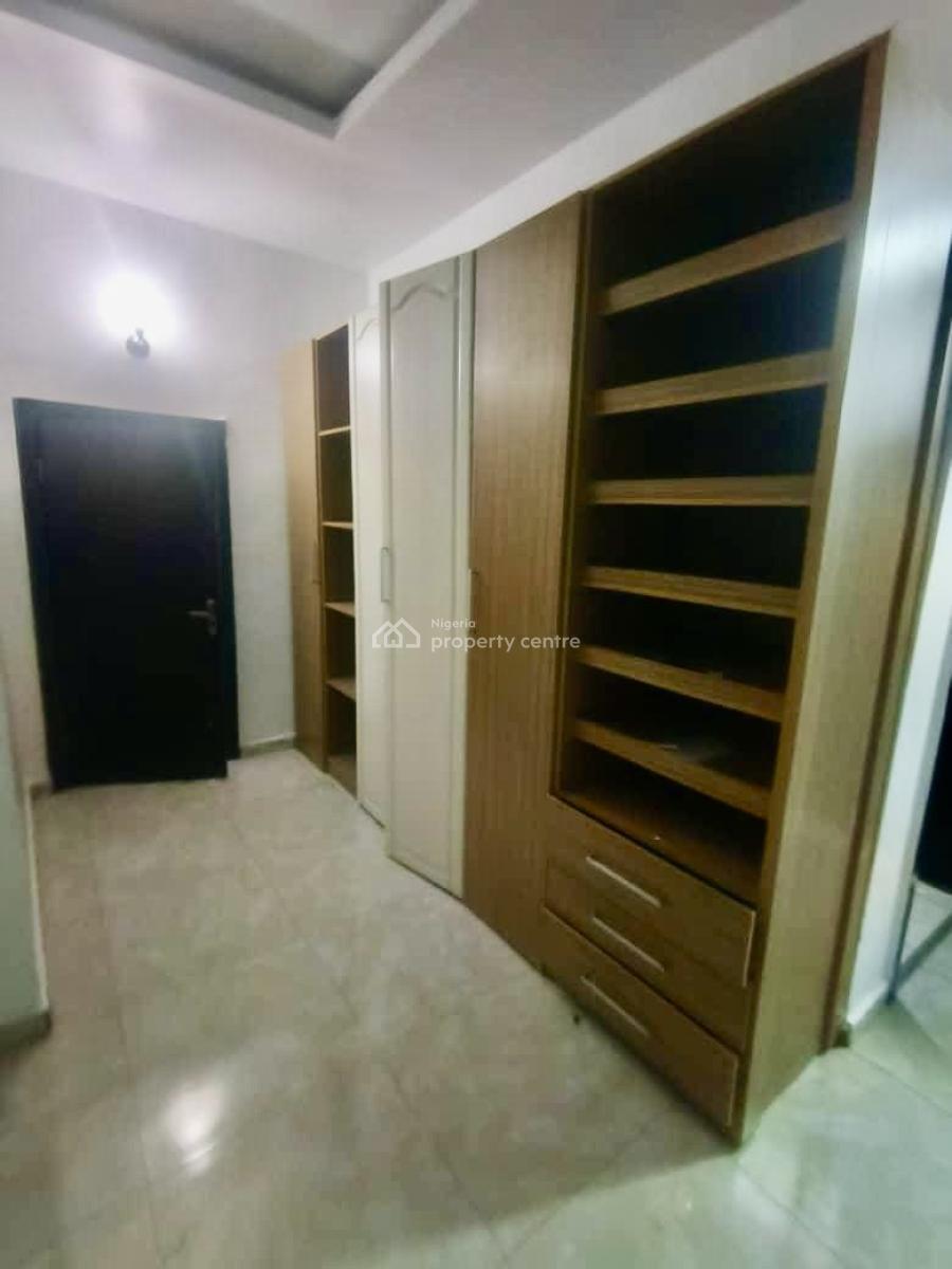 Sharp and Clean Renovated Plus a B Q, Osapa, Lekki, Lagos, Semi-detached Duplex for Rent