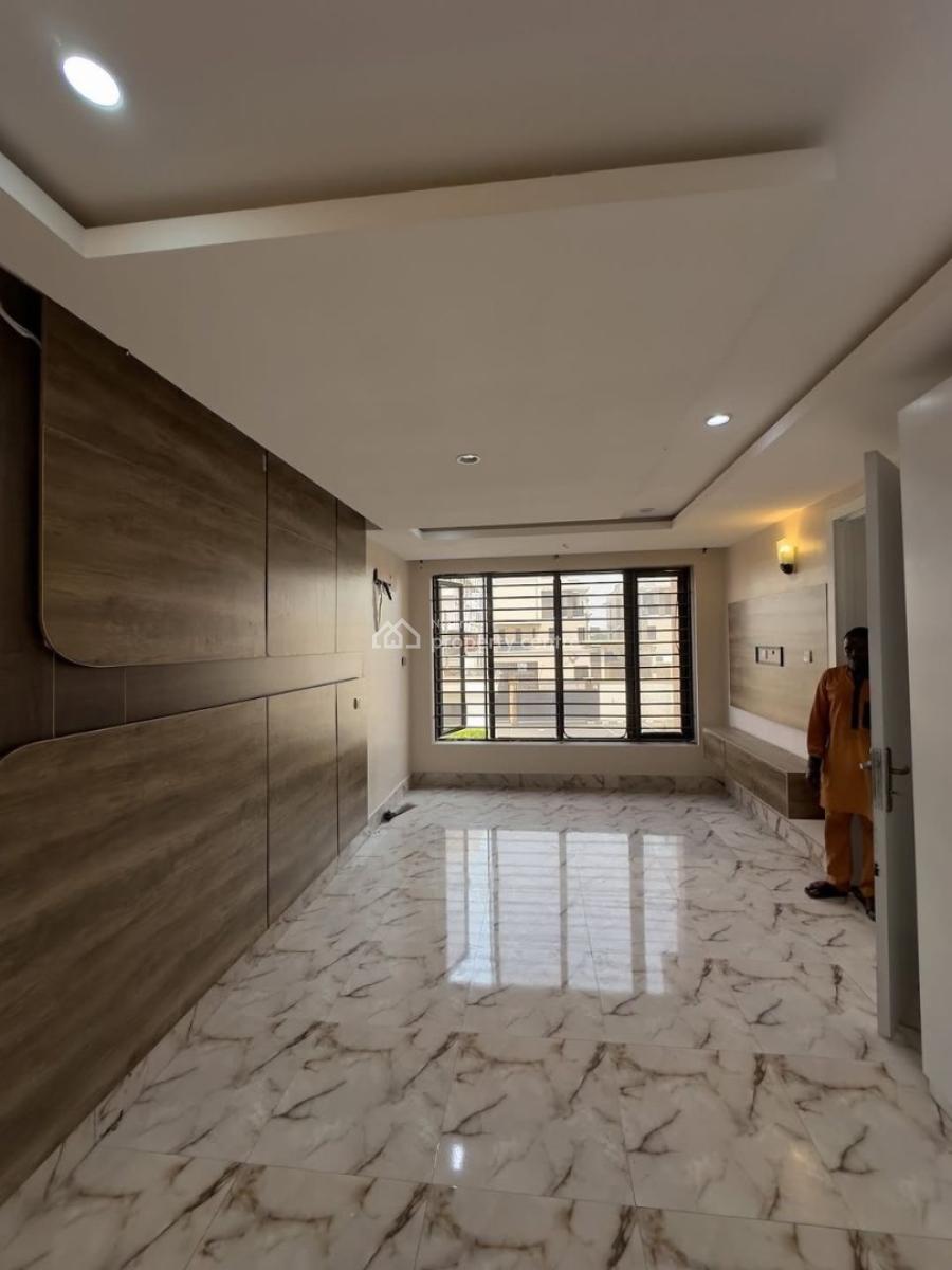 3 Bedroom Apartment, Lekki Phase 1, Lekki, Lagos, Flat / Apartment for Rent