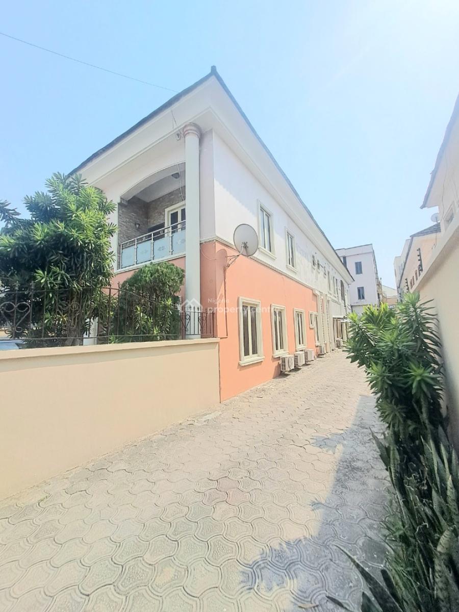 Well Built 3 Bedroom Apartment in a Gated Estate, Chevron Drive, Lekki, Lagos, Flat / Apartment for Rent