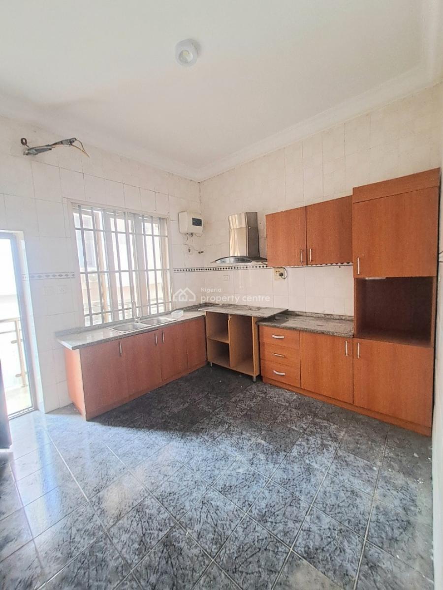 Well Built 3 Bedroom Apartment in a Gated Estate, Chevron Drive, Lekki, Lagos, Flat / Apartment for Rent