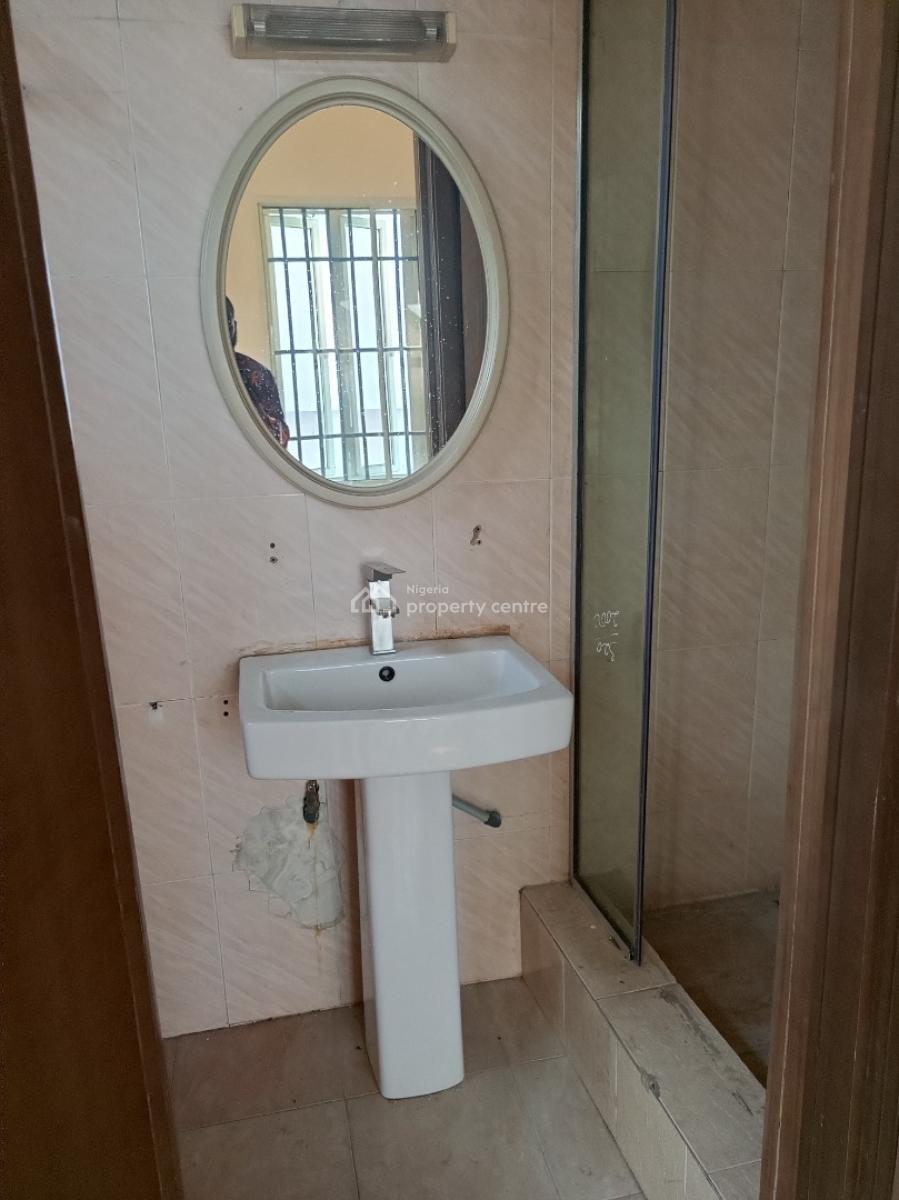 Sharp 3bedroom with Bq Secured Estate, Chevron Drive, Lekki, Lagos, Flat / Apartment for Rent