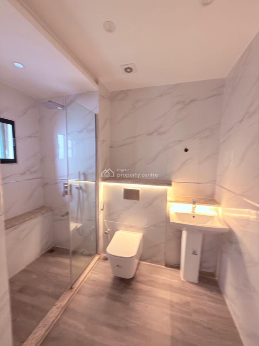 3 Bedroom Apartment with One Room Bq, Wuse 2, Abuja, Flat / Apartment for Rent