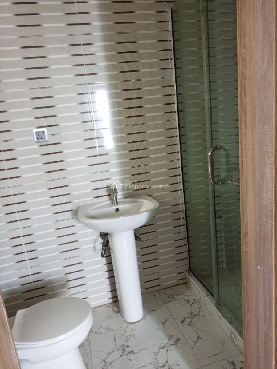 Video Available: Sharp 2bedroom First Floor, Off Admiralty Way, Lekki Phase 1, Lekki, Lagos, Flat / Apartment for Rent