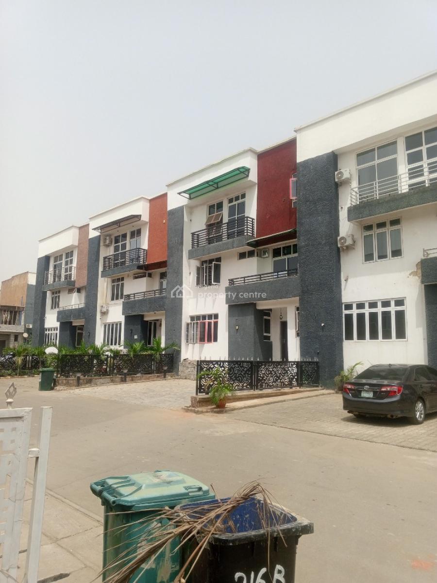 Dantata Neatly Built and Well Finished 4 Bedrooms Terrace Duplex, Gwarinpa, Abuja, Terraced Duplex for Sale