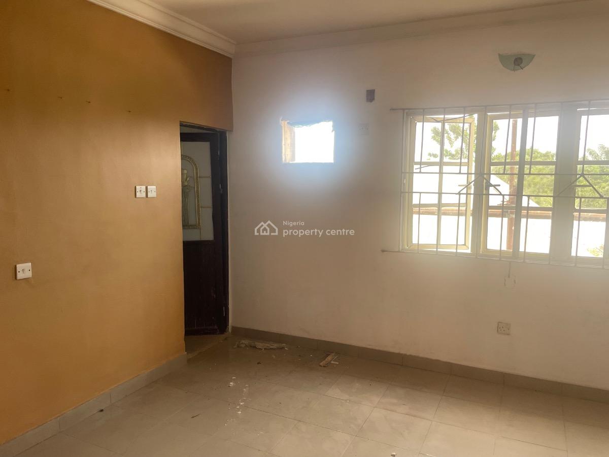 Luxury 3 Bedroom Flat, Along Iranla Road, Opp. White House, Tokunbo, Ajah, Ajah, Lagos, Flat / Apartment for Rent