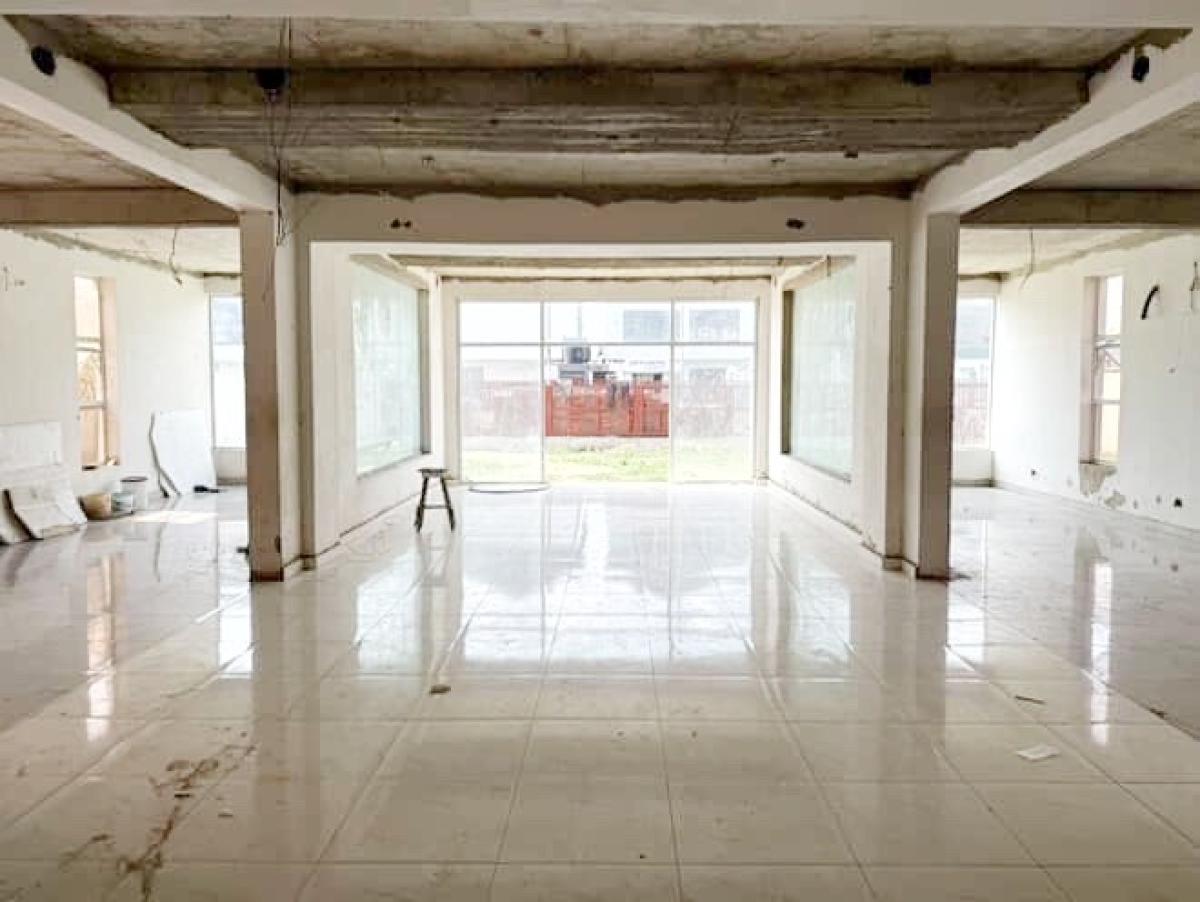 Large Commercial Building, Lekki Phase 1, Lekki, Lagos, Plaza / Complex / Mall for Sale