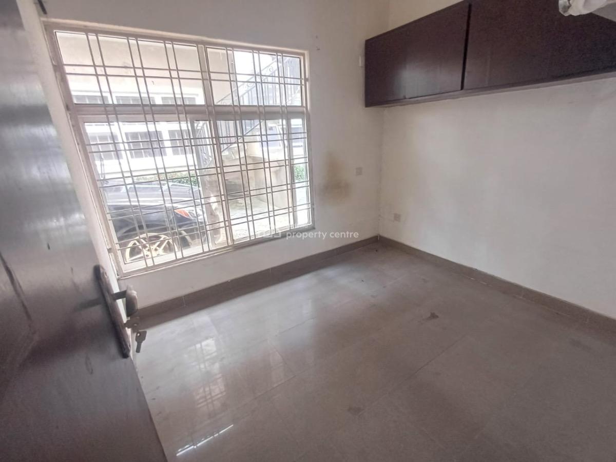 Video Available Portable 2 Room Bq, Phase 1, Lekki Phase 1, Lekki, Lagos, Flat / Apartment for Rent