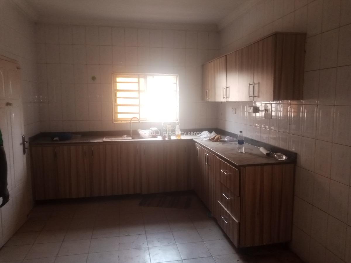 Classic Spacious Luxury 2 Bedroom Apartment, Utako, Abuja, Flat / Apartment for Rent