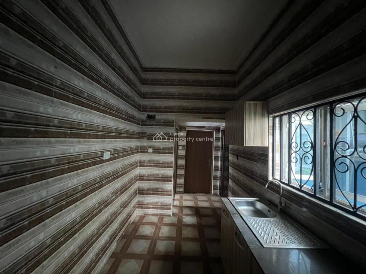 Spacious 2 Bedrooms Terrace Duplex, Lekki Phase 1, Lekki, Lagos, Terraced Duplex for Rent