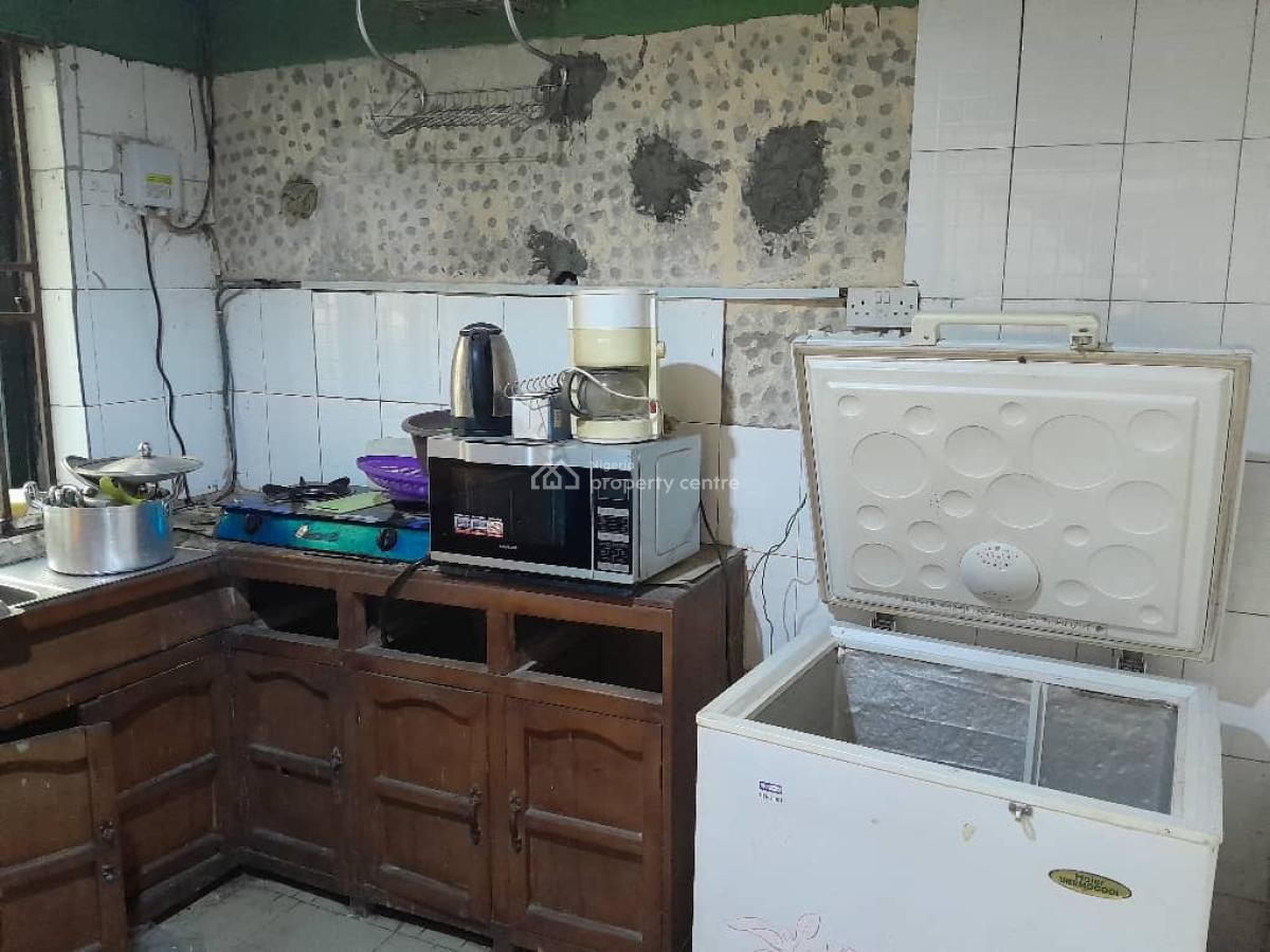 Well Maintained Comfy 3 Bedroom Apartment, Millenium Estate, Ojokoro, Ifako-ijaiye, Lagos, Flat / Apartment for Sale