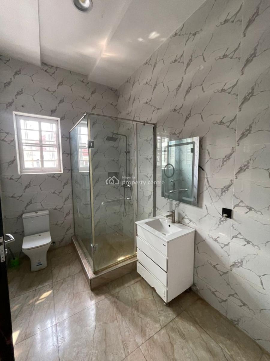 Well Renovated 4 Bedroom Semi Detached Duplex with Bq, Lekki County, Lekki Expressway, Lekki, Lagos, Semi-detached Duplex for Rent