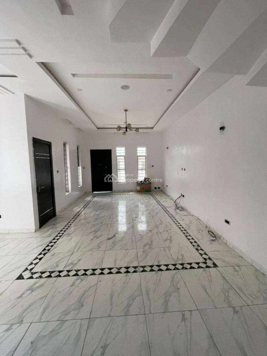 Well Renovated 4 Bedroom Semi Detached Duplex with Bq, Lekki County, Lekki Expressway, Lekki, Lagos, Semi-detached Duplex for Rent