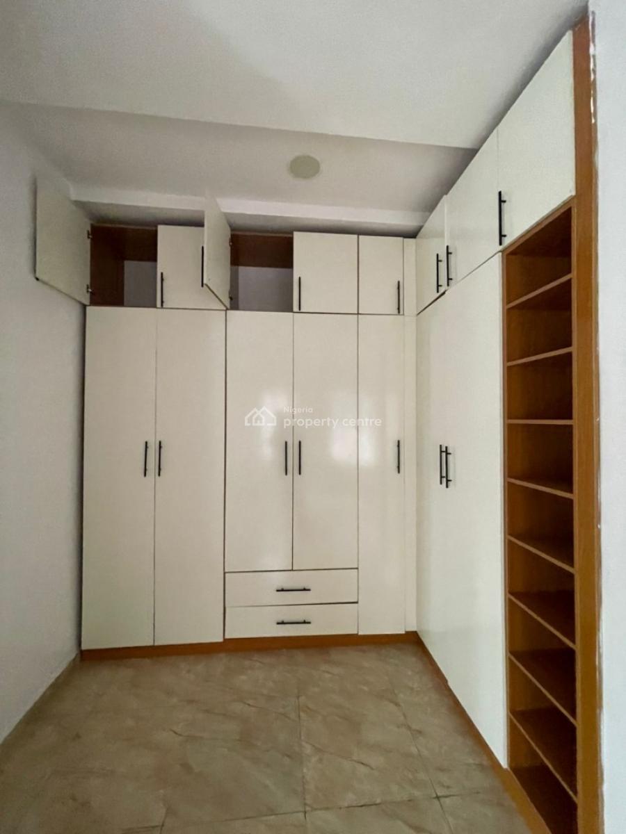 Well Renovated 4 Bedroom Semi Detached Duplex with Bq, Lekki County, Lekki Expressway, Lekki, Lagos, Semi-detached Duplex for Rent