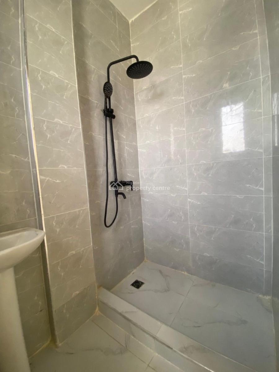 Exclusive 2 Bedroom Apartment in a Secure Estate, Ilasan Ikate, Lekki, Lagos, Flat / Apartment for Sale