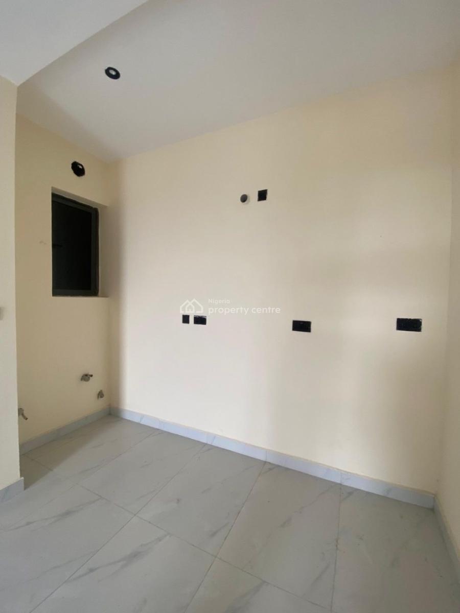 Exclusive 2 Bedroom Apartment in a Secure Estate, Ilasan Ikate, Lekki, Lagos, Flat / Apartment for Sale