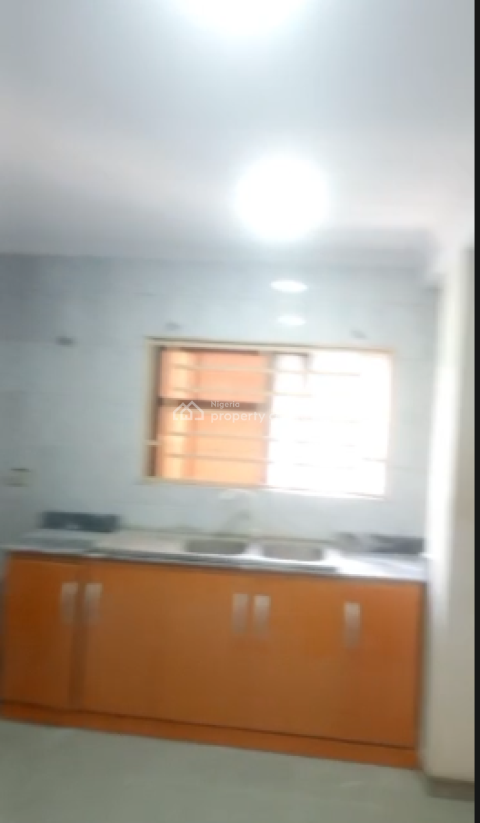 Spacious 2 Bedroom Flat, Dominos Pizza Agungi, Osapa, Lekki, Lagos, Flat / Apartment for Rent