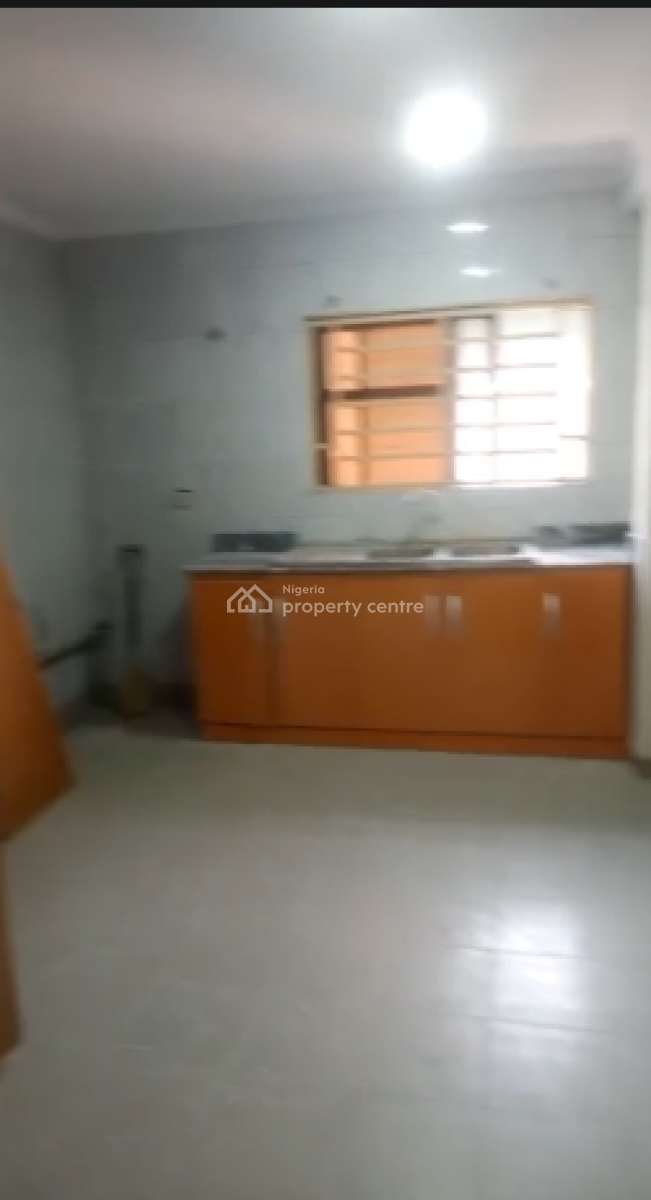 Spacious 2 Bedroom Flat, Dominos Pizza Agungi, Osapa, Lekki, Lagos, Flat / Apartment for Rent